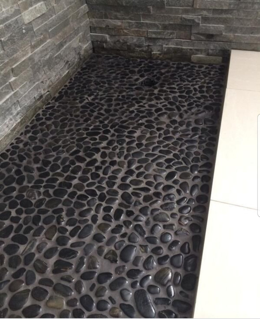 Black Polished Standing Pebble Wall and Floor Mosaic Tile