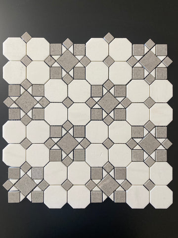 Patio octágono blanco pulido de Thassos con mosaico gris